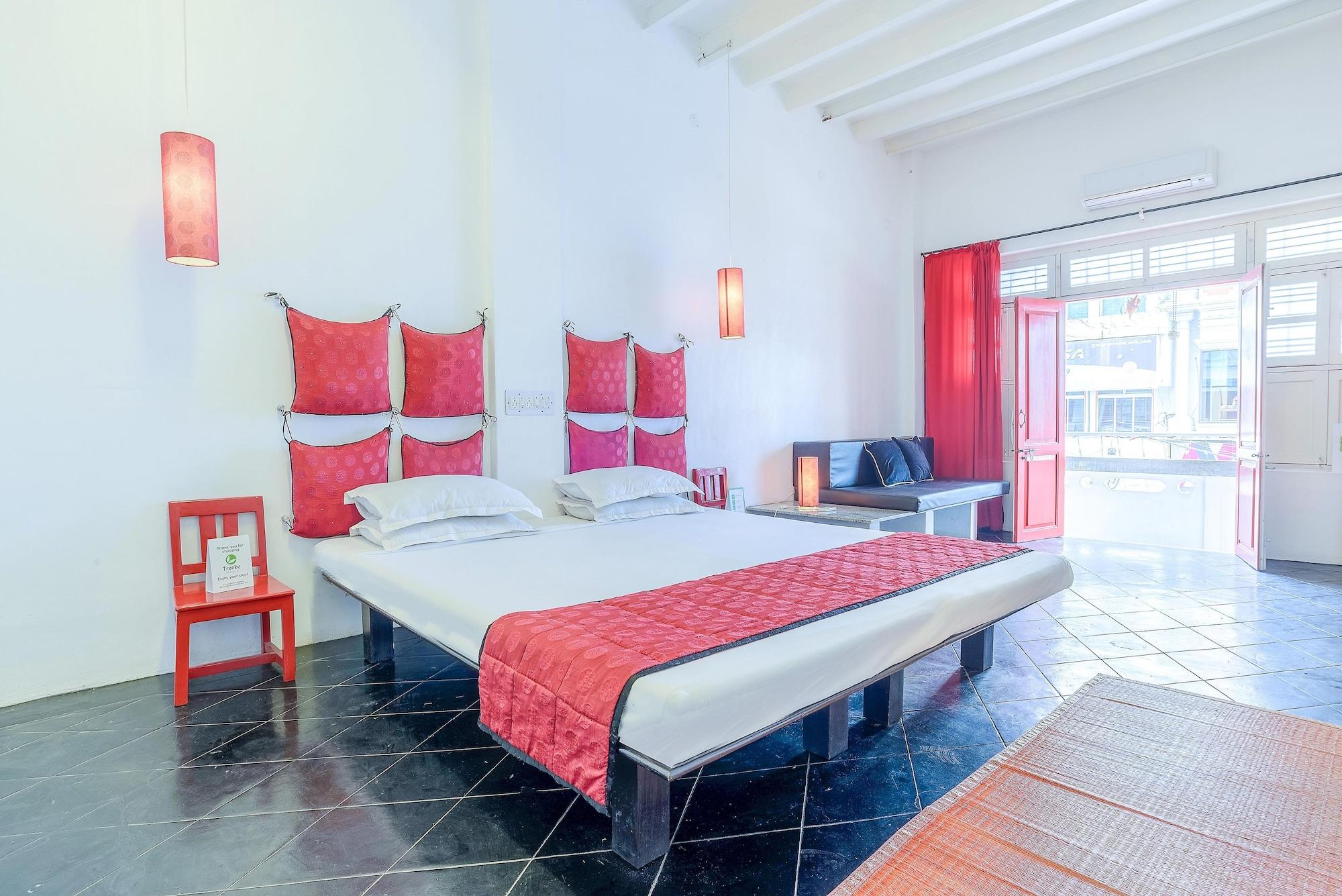 Itsy Hotels Red Lotus Heritage, Promenade Beach Puducherry Zewnętrze zdjęcie