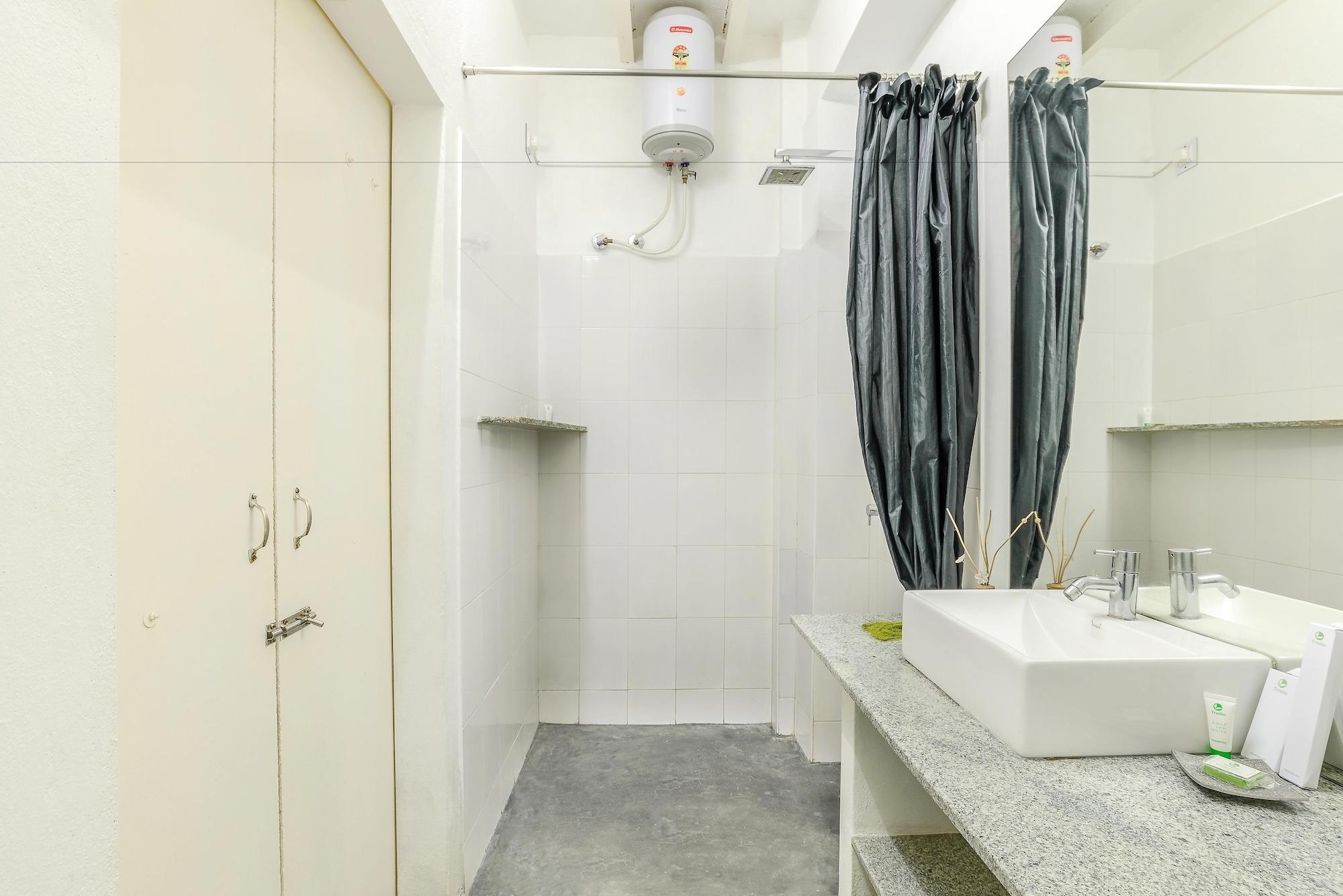 Itsy Hotels Red Lotus Heritage, Promenade Beach Puducherry Zewnętrze zdjęcie