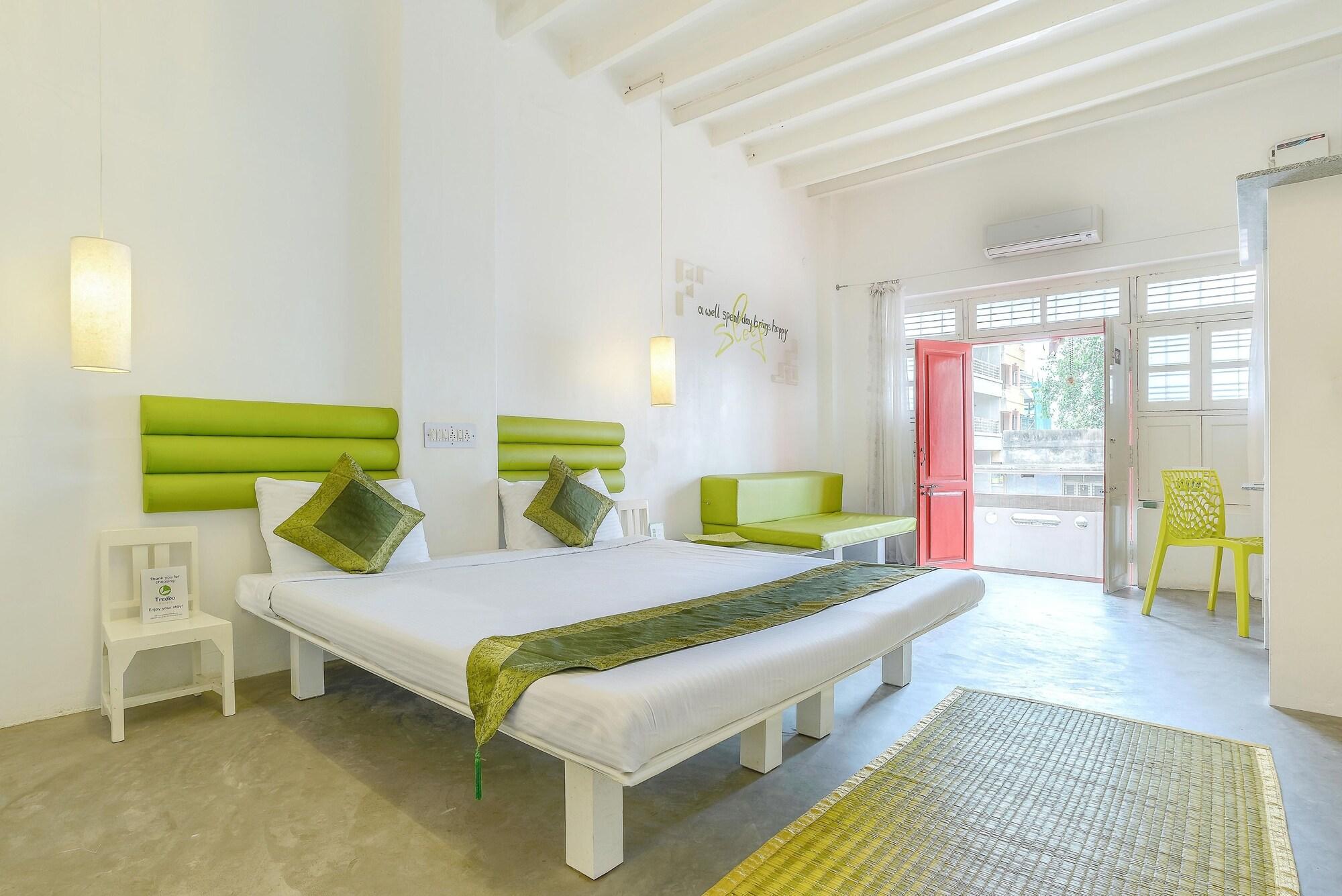 Itsy Hotels Red Lotus Heritage, Promenade Beach Puducherry Zewnętrze zdjęcie